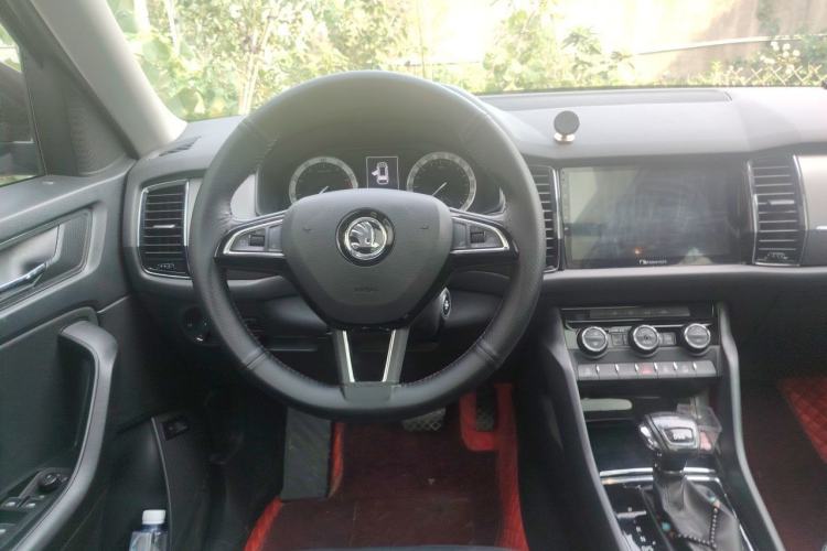 Used Skoda Kodiaq 2017 TSI330 5-Seat Two-Wheel Drive Luxury Edition Steering Wheel