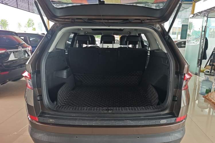 Used Skoda Kodiaq 2017 TSI330 5-seat Two-Wheel Drive Comfort Edition Trunk