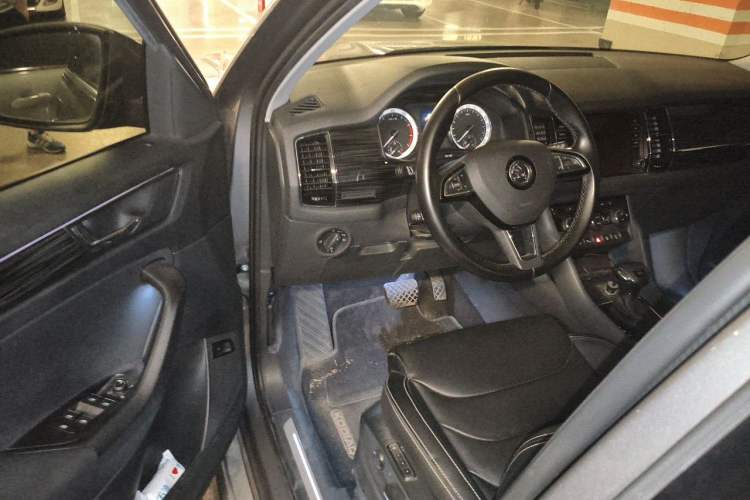Used Skoda Kodiaq 2017 TSI380 7-Seater Four-Wheel-Drive Flagship Edition Driver Seat