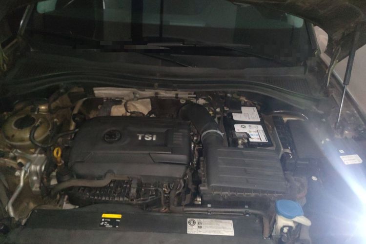 Used Skoda Kodiaq 2017 TSI380 7-Seater Four-Wheel-Drive Flagship Edition Engine Bay