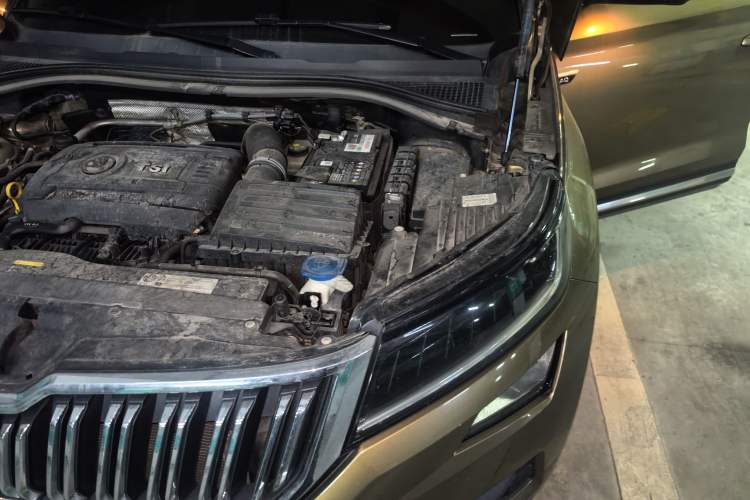 Used Skoda Kodiaq 2017 TSI330 7-Seater Two-Wheel-Drive Luxury Tech Edition Engine Bay Left