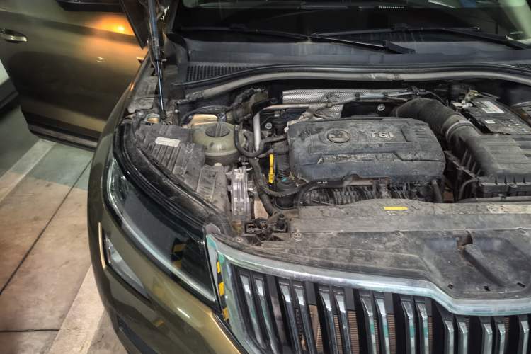 Used Skoda Kodiaq 2017 TSI330 7-Seater Two-Wheel-Drive Luxury Tech Edition Engine Bay Right