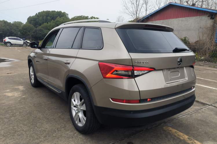 Used Skoda Kodiaq 2017 TSI330 5-seat Two-Wheel Drive Comfort Edition Exterior 2