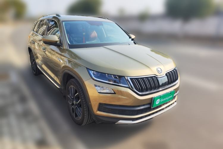 Used Skoda Kodiaq 2017 TSI380 7-Seater Four-Wheel-Drive Flagship Edition Front Right 45 Deg