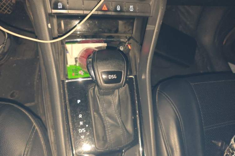 Used Skoda Kodiaq 2017 TSI330 5-Seat Two-Wheel Drive Luxury Edition Gear Lever