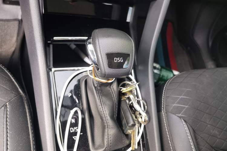 Used Skoda Kodiaq 2017 TSI330 5-seat Two-Wheel Drive Comfort Edition Gear Lever
