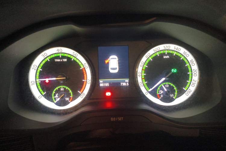 Used Skoda Kodiaq 2017 TSI380 7-Seater Four-Wheel-Drive Flagship Edition Instrument Cluster
