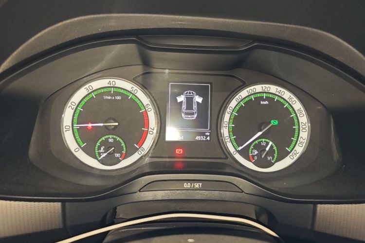 Used Skoda Kodiaq 2017 TSI330 5-Seat Two-Wheel Drive Luxury Edition Instrument Cluster
