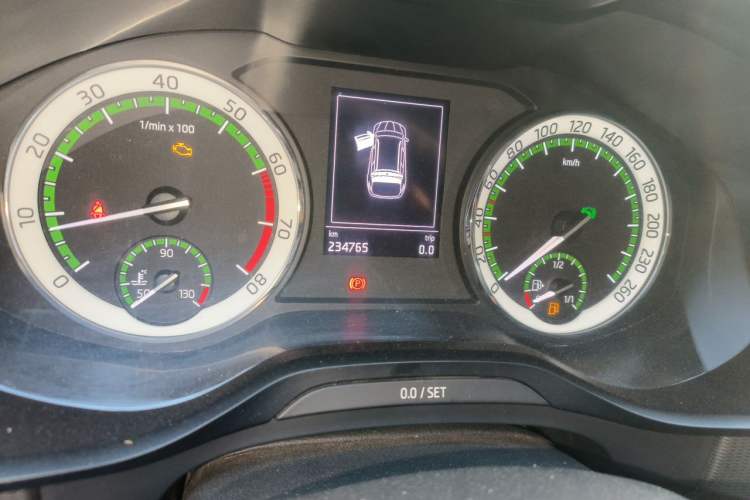 Used Skoda Kodiaq 2017 TSI330 5-seat Two-Wheel Drive Comfort Edition Odometer Close Up
