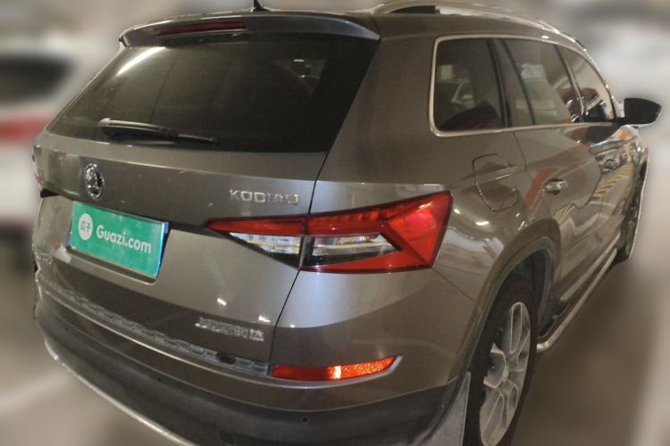 Used Skoda Kodiaq 2017 TSI380 7-Seater Four-Wheel-Drive Flagship Edition Rear Right 45 Deg