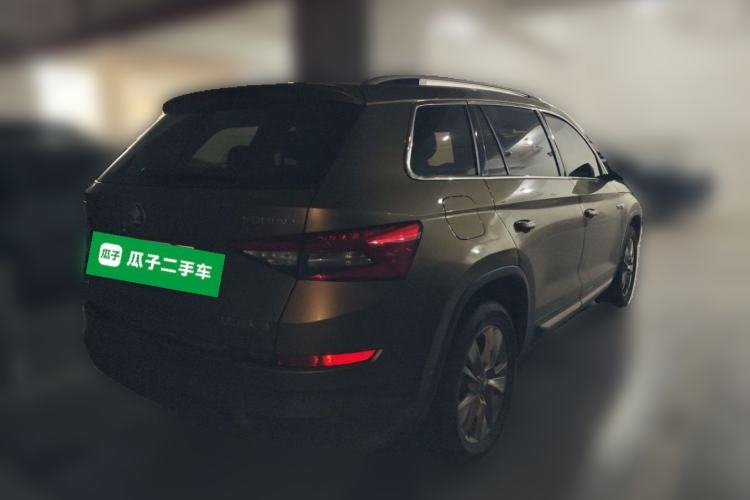 Used Skoda Kodiaq 2017 TSI330 5-Seat Two-Wheel Drive Luxury Edition Rear Right 45 Deg