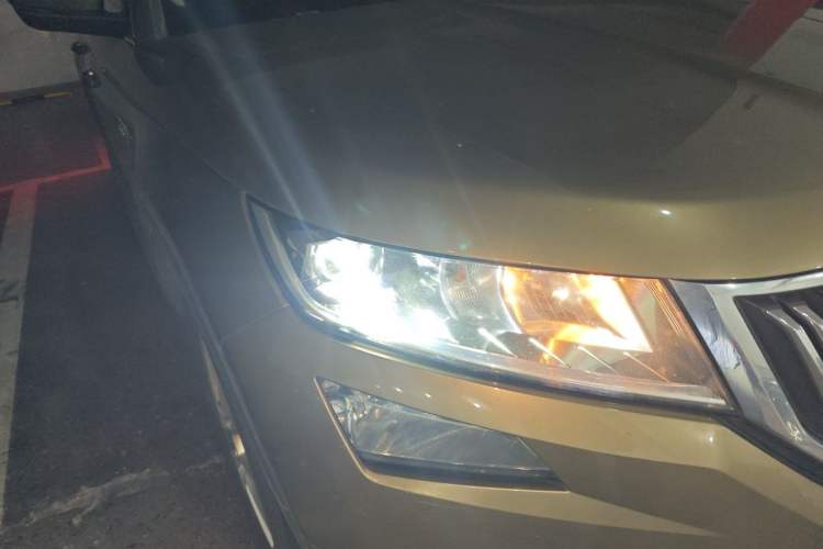 Used Skoda Kodiaq 2017 TSI330 5-Seat Two-Wheel Drive Luxury Edition Right Front Headlight