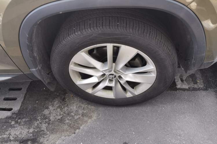 Used Skoda Kodiaq 2017 TSI330 5-seat Two-Wheel Drive Comfort Edition Right Front Wheel Hub