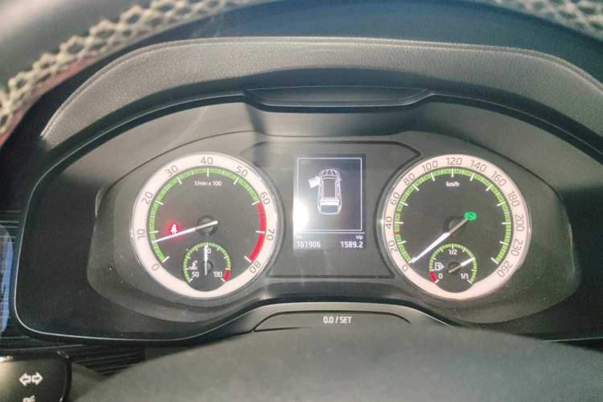 Used Skoda Kodiaq 2017 TSI330 7-Seater Two-Wheel-Drive Luxury Edition Instrument Cluster