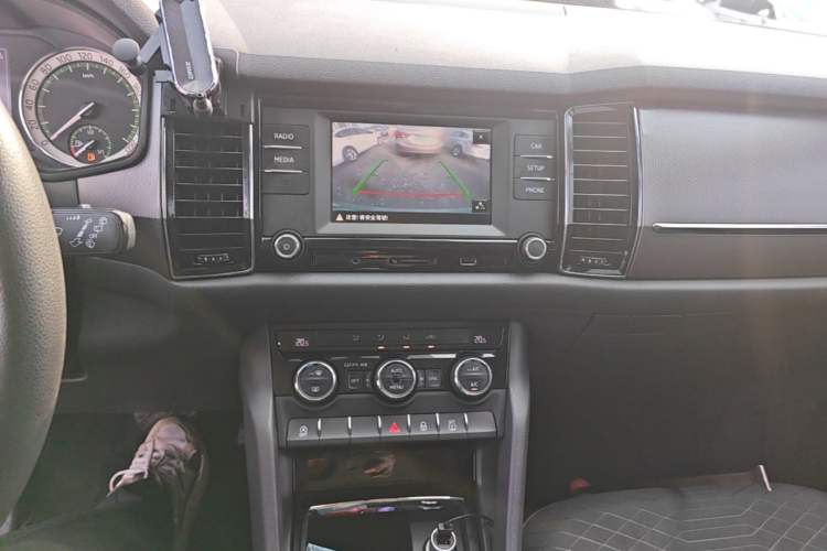 Used Skoda Kodiaq 2017 TSI330 5-seat Two-Wheel Drive Comfort Edition Audio And AC Panel