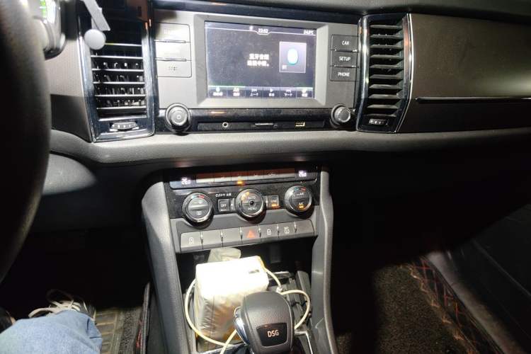 Used Skoda Kodiaq 2017 TSI330 5-Seat Two-Wheel Drive Luxury Edition Audio And AC Panel