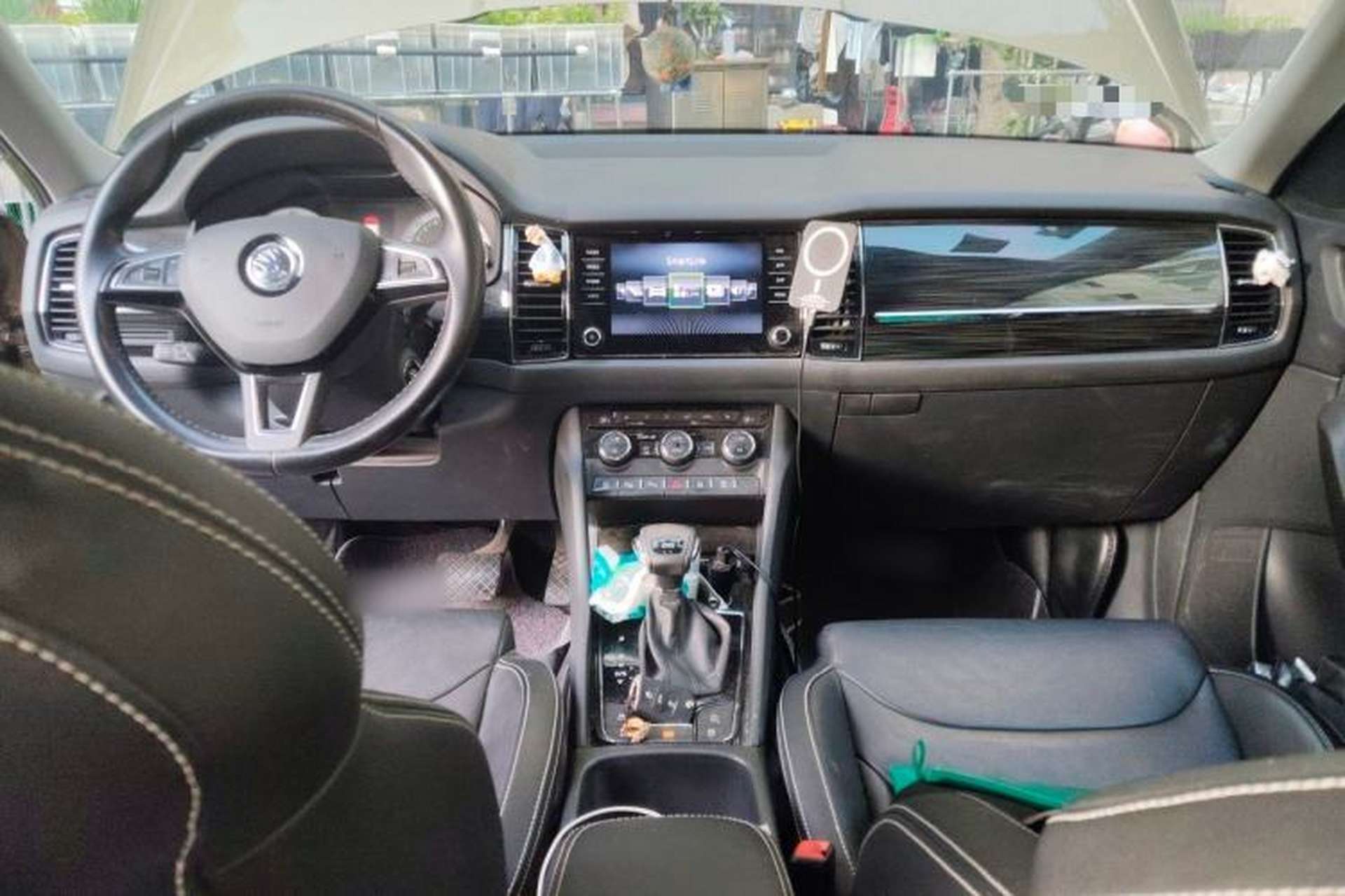 Used Skoda Kodiaq 2017 TSI380 7-Seater Four-Wheel-Drive Flagship Edition Center Console
