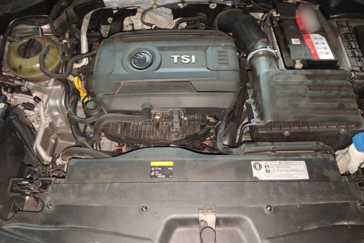 Used Skoda Kodiaq 2017 TSI330 7-Seater Two-Wheel-Drive Luxury Edition Engine Bay