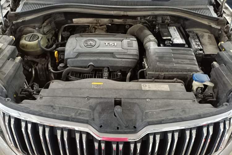 Used Skoda Kodiaq 2017 TSI330 7-Seater Two-Wheel-Drive Luxury Tech Edition Engine Bay