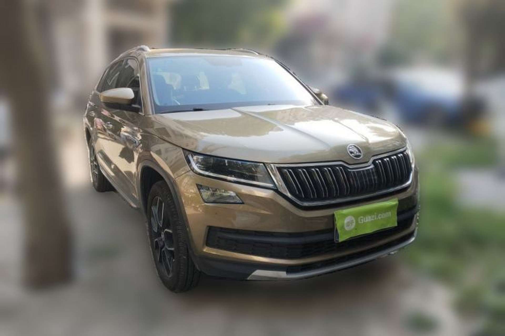 Used Skoda Kodiaq 2017 TSI380 7-Seater Four-Wheel-Drive Flagship Edition Front Right 45 Deg