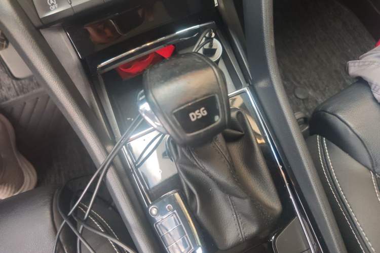 Used Skoda Kodiaq 2017 TSI330 7-Seater Two-Wheel-Drive Luxury Edition Gear Lever