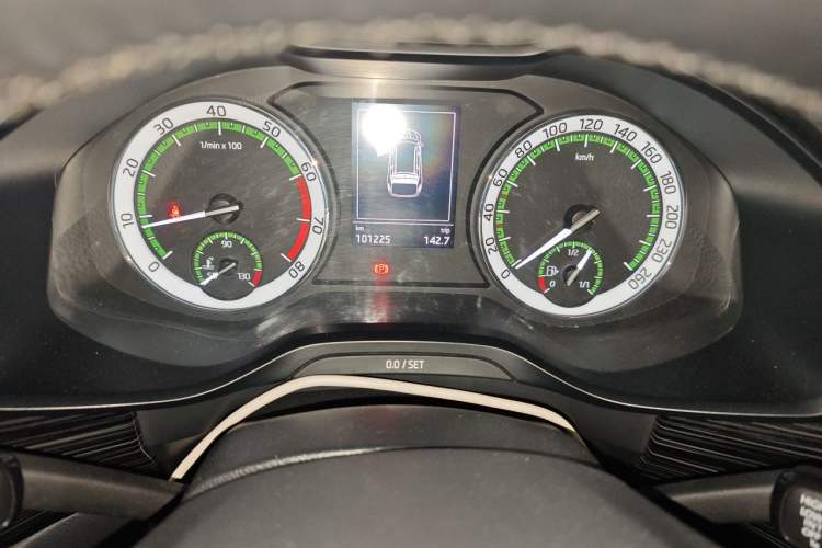 Used Skoda Kodiaq 2017 TSI330 7-Seater Two-Wheel-Drive Luxury Edition Instrument Cluster