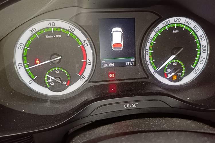 Used Skoda Kodiaq 2017 TSI330 7-Seater Two-Wheel-Drive Luxury Tech Edition Odometer Close Up