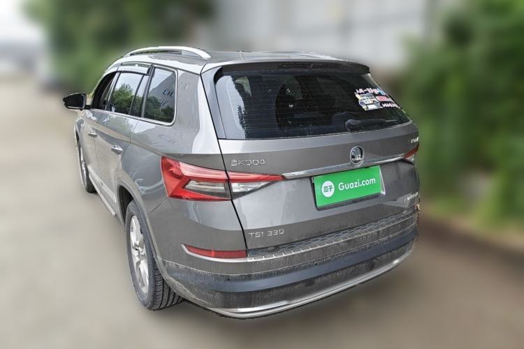 Used Skoda Kodiaq 2017 TSI330 7-Seater Two-Wheel-Drive Luxury Edition Rear Left 45 Deg