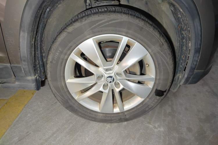 Used Skoda Kodiaq 2017 TSI330 5-Seat Two-Wheel Drive Luxury Edition Right Front Wheel Hub
