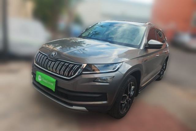 Ojetý Skoda Kodiaq 2017 TSI330 7-Seater Two-Wheel-Drive Luxury Edition