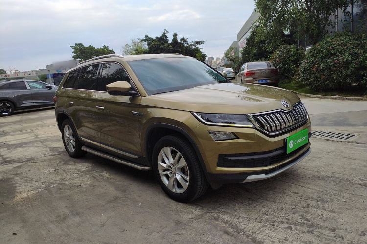 Used Skoda Kodiaq 2017 TSI330 7-Seater Two-Wheel-Drive Luxury Edition Exterior 2