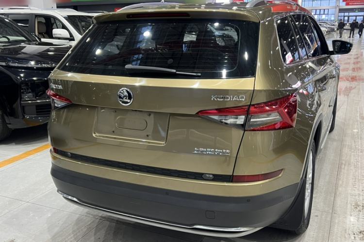 Used Skoda Kodiaq 2017 TSI330 7-Seater Two-Wheel-Drive Luxury Edition Exterior 2
