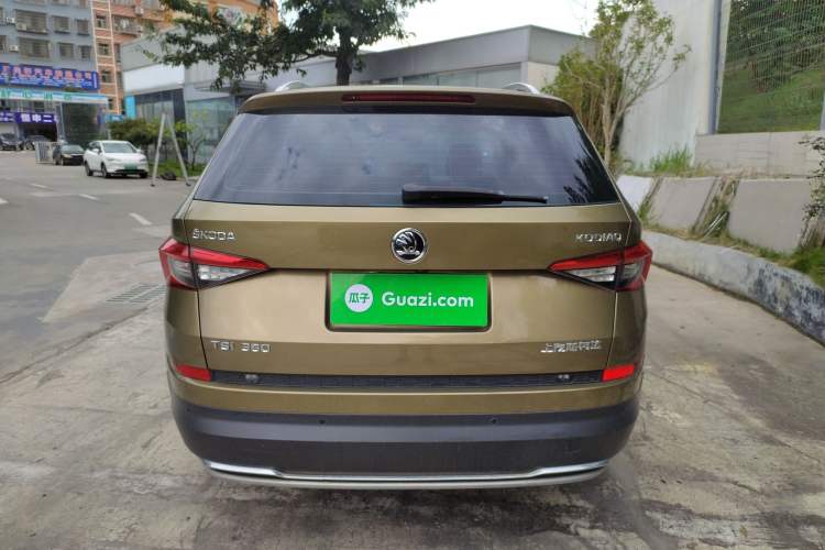 Used Skoda Kodiaq 2017 TSI330 7-Seater Two-Wheel-Drive Luxury Edition Exterior 8