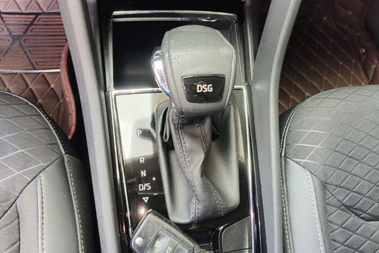 Used Skoda Kodiaq 2017 TSI330 5-seat Two-Wheel Drive Comfort Edition Gear Lever