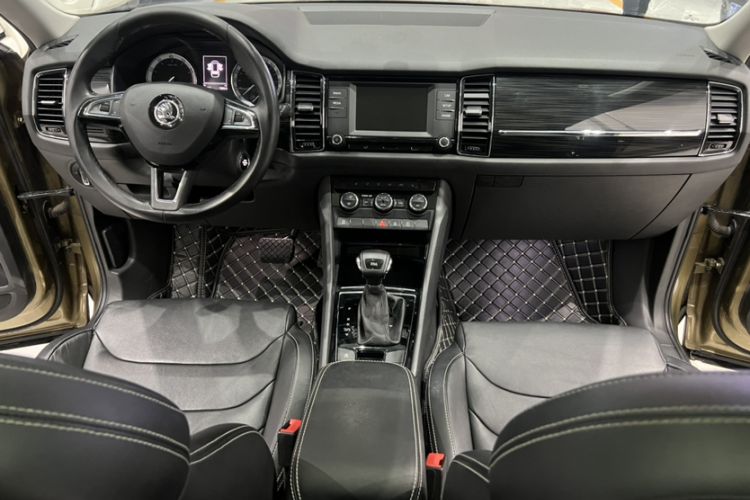 Used Skoda Kodiaq 2017 TSI330 7-Seater Two-Wheel-Drive Luxury Edition Interior 1