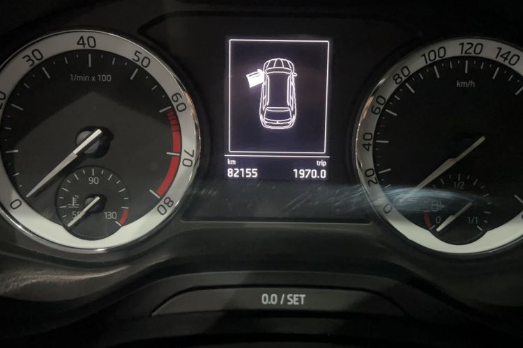 Used Skoda Kodiaq 2017 TSI330 7-Seater Two-Wheel-Drive Luxury Edition Odometer Close Up