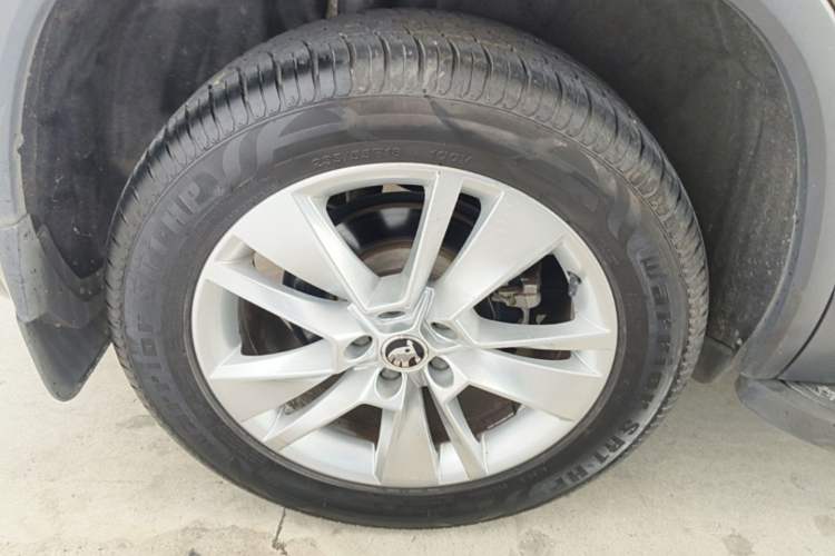 Used Skoda Kodiaq 2017 TSI330 5-seat Two-Wheel Drive Comfort Edition Right Rear Wheel Hub