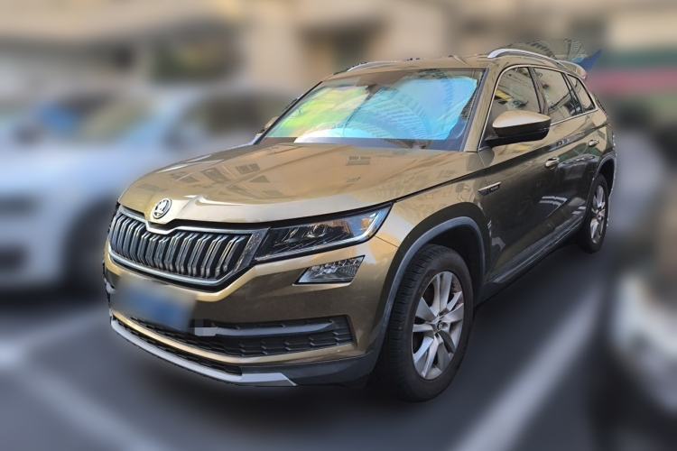Used Skoda Kodiaq 2017 TSI330 7-Seater Two-Wheel-Drive Luxury Edition Guazi used car, China used car export, Used car for sale, Used Skoda cars, Cheapest cars for sale