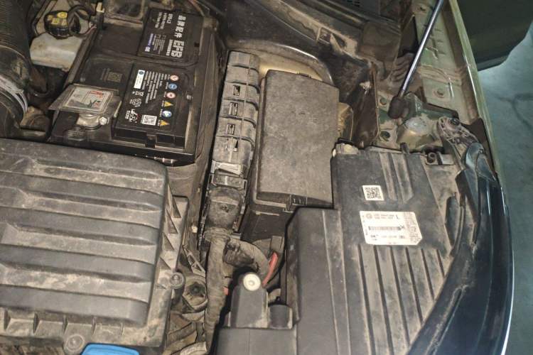 Used Skoda Kodiaq 2017 TSI330 7-Seater Two-Wheel-Drive Luxury Edition Engine Bay Left