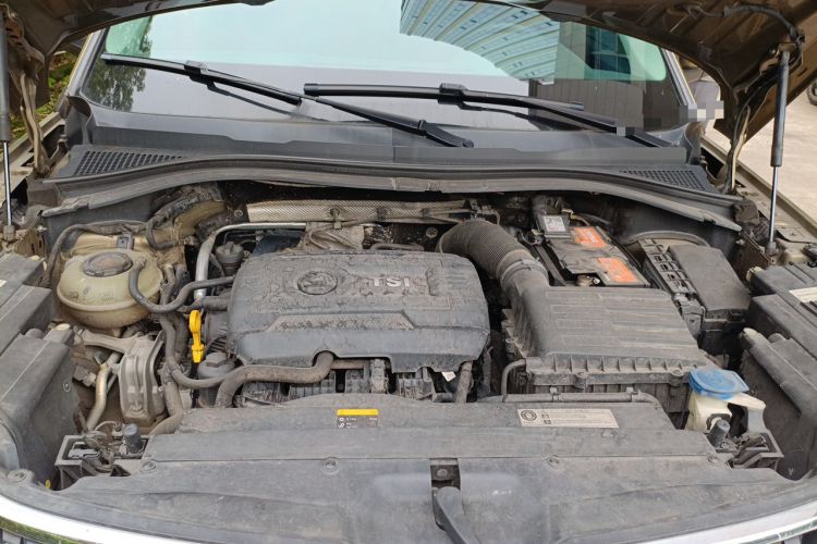 Used Skoda Kodiaq 2017 TSI330 7-Seater Two-Wheel-Drive Luxury Edition Engine Bay