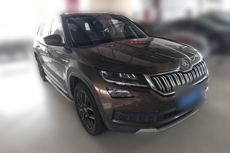 Used Skoda Kodiaq 2017 TSI330 7-Seater Two-Wheel-Drive Luxury Edition Front Right 45 Deg