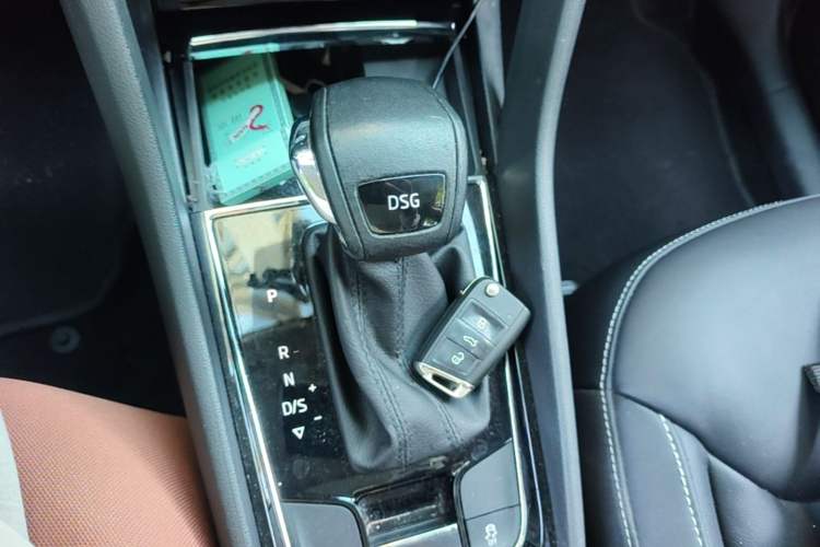 Used Skoda Kodiaq 2017 TSI330 5-Seat Two-Wheel Drive Luxury Edition Gear Lever
