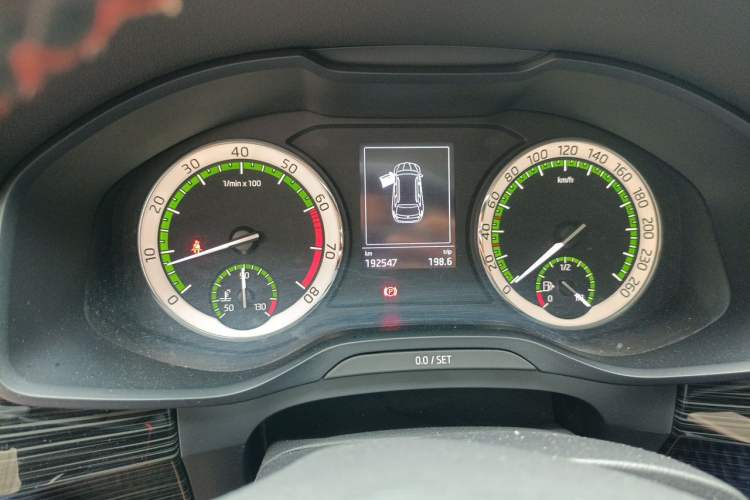 Used Skoda Kodiaq 2017 TSI330 7-Seater Two-Wheel-Drive Luxury Edition Instrument Cluster