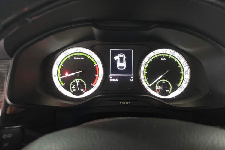 Used Skoda Kodiaq 2017 TSI330 7-Seater Two-Wheel-Drive Luxury Edition Instrument Cluster