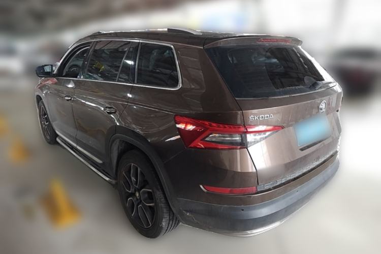 Used Skoda Kodiaq 2017 TSI330 7-Seater Two-Wheel-Drive Luxury Edition Rear Left 45 Deg