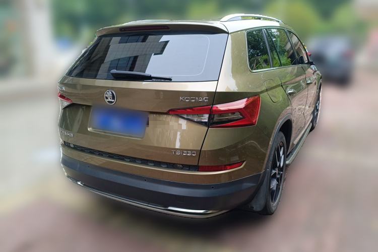 Used Skoda Kodiaq 2017 TSI330 7-Seater Two-Wheel-Drive Luxury Edition Rear Right 45 Deg