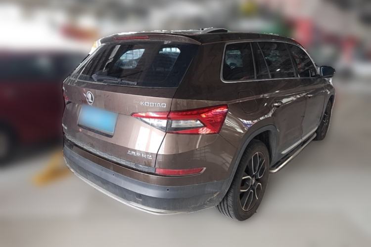 Used Skoda Kodiaq 2017 TSI330 7-Seater Two-Wheel-Drive Luxury Edition Rear Right 45 Deg
