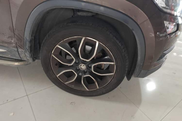 Used Skoda Kodiaq 2017 TSI330 7-Seater Two-Wheel-Drive Luxury Edition Right Front Wheel Hub