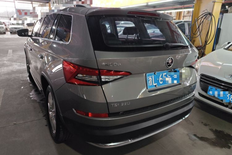 Used Skoda Kodiaq 2017 TSI330 7-Seater Two-Wheel-Drive Luxury Edition Rear Left 45 Deg