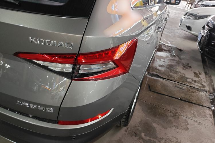 Used Skoda Kodiaq 2017 TSI330 7-Seater Two-Wheel-Drive Luxury Edition Right Rear Taillight